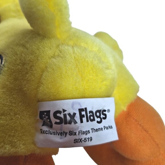 Vintage 97 Looney Tunes Tweety Bird Plush Six Flags Exclusive Stuffed Animal 17" - Picture 6 of 7
